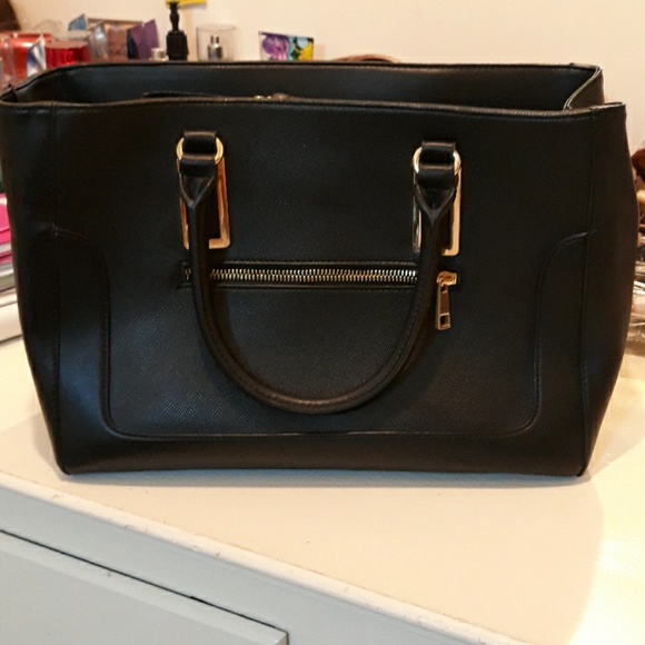 Purse - Picture 2 of 8